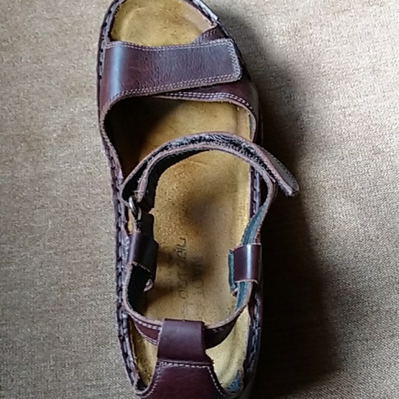 NAOT sandals - Picture 2 of 5